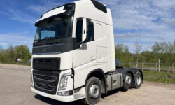 Volvo FH500 XL Globetrotter Tractor Units