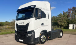 Iveco S Way 460 CNG Tractor Unit