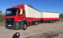 MAN TGS 26.470 Curtainsider Drawbar Outfit